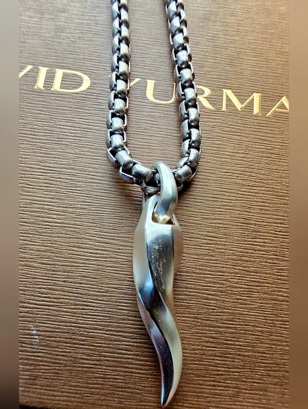 David Yurman Men’s Sterling Silver Box Chain Necklace with Yurman Amulet NIB